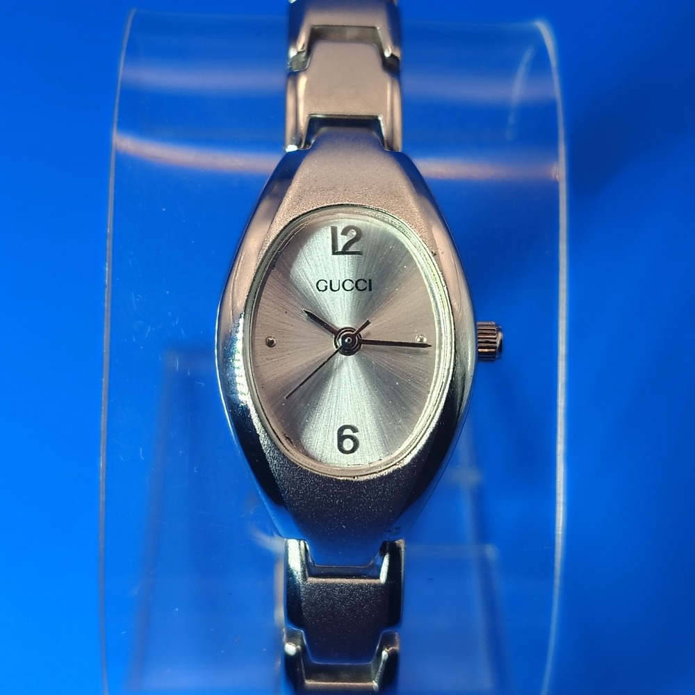 Vintage 1995 Gucci 1500 Titanium Swiss Women's Quartz Watch Certified Authentic‎